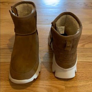 Ugg boots with white gripping bottoms